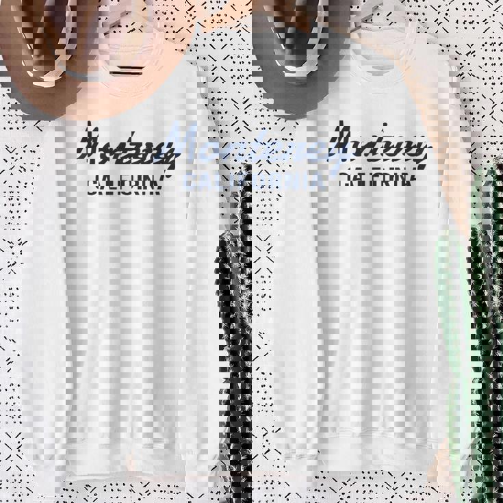 Monterey California Throwback Classic スウェットシャツ 年配の女性への贈り物