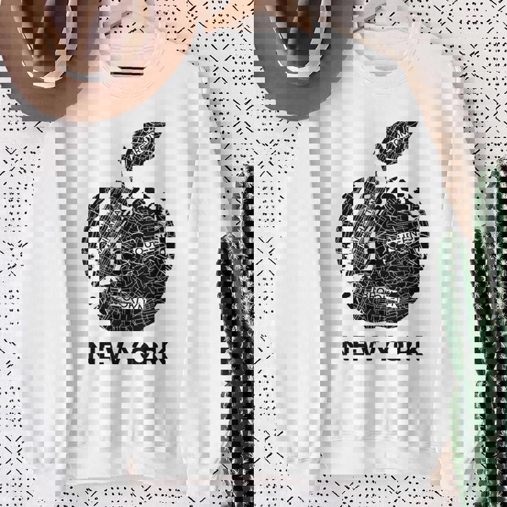 New York City The Big Apple Graphic New York City スウェットシャツ 年配の女性への贈り物