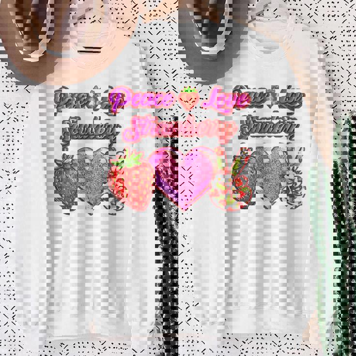 Peace Love イチゴ好き 果物食主義者 果実 果実 果実 スウェットシャツ 年配の女性への贈り物