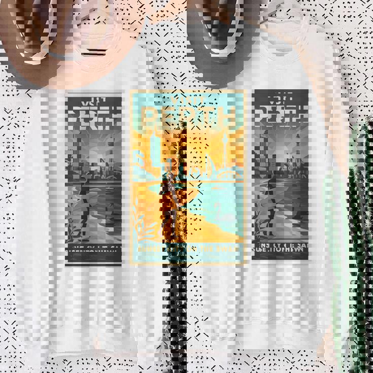 Perth Australia – ビンテージ旅行ポスタースタイル 長袖tシャツ スウェットシャツ 年配の女性への贈り物