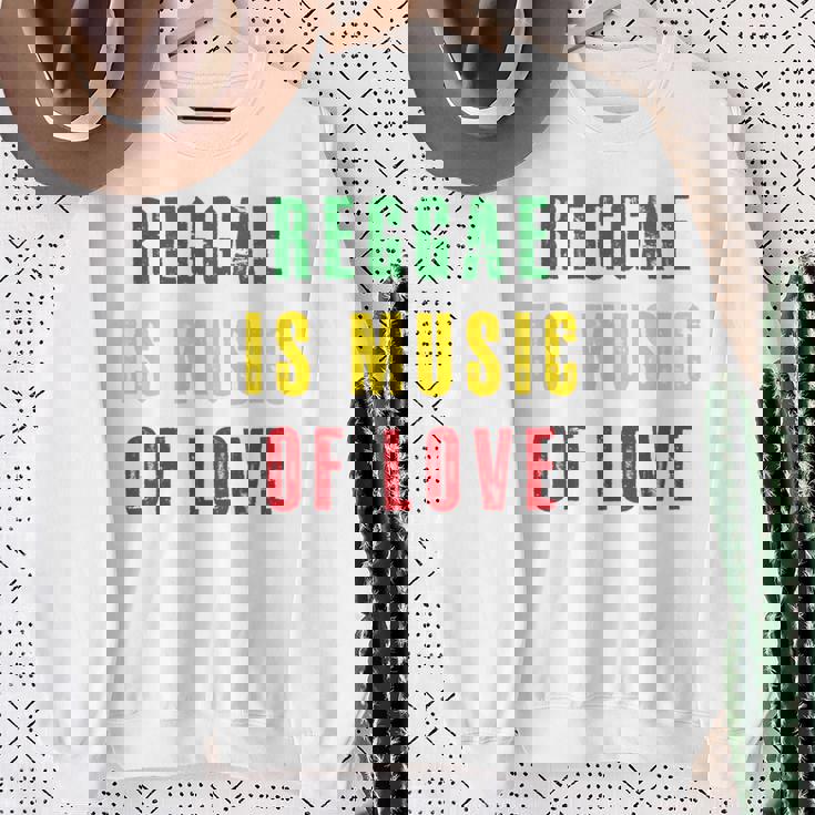 Reggae Is Music Of Love 長袖tシャツ スウェットシャツ 年配の女性への贈り物