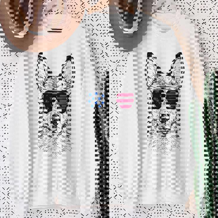 Shepsky Dog 7月4日 アメリカ国旗 スウェットシャツ 年配の女性への贈り物