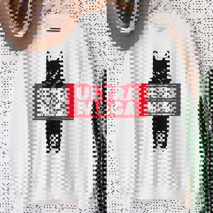 Ultra Maga Cat スウェットシャツ 年配の女性への贈り物