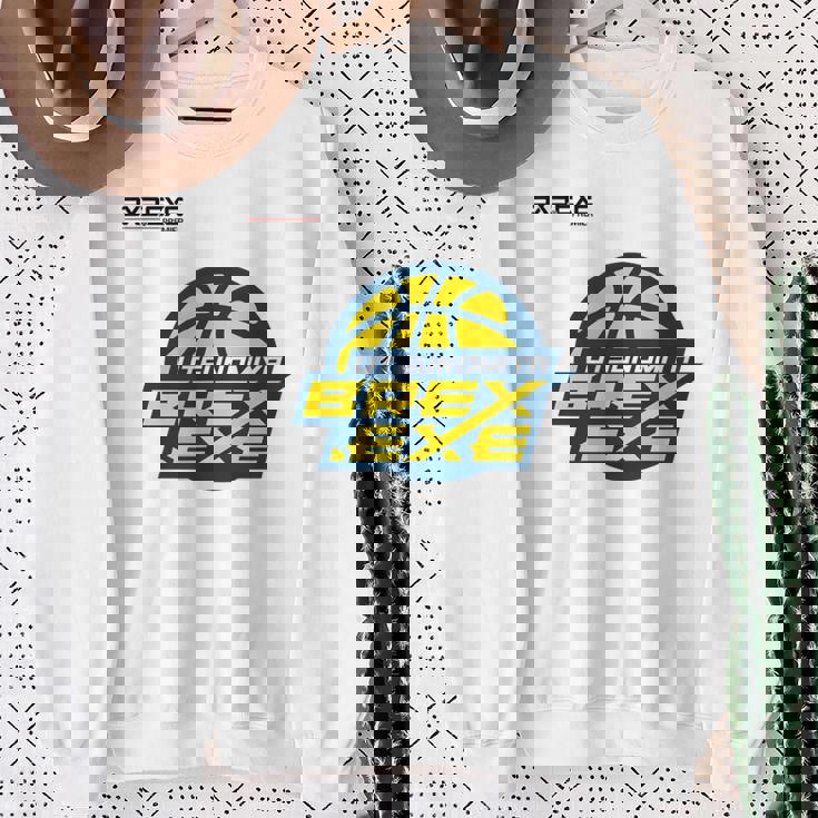 Utsunomiya BrexExe_7_飯島康夫 スウェットシャツ 年配の女性への贈り物