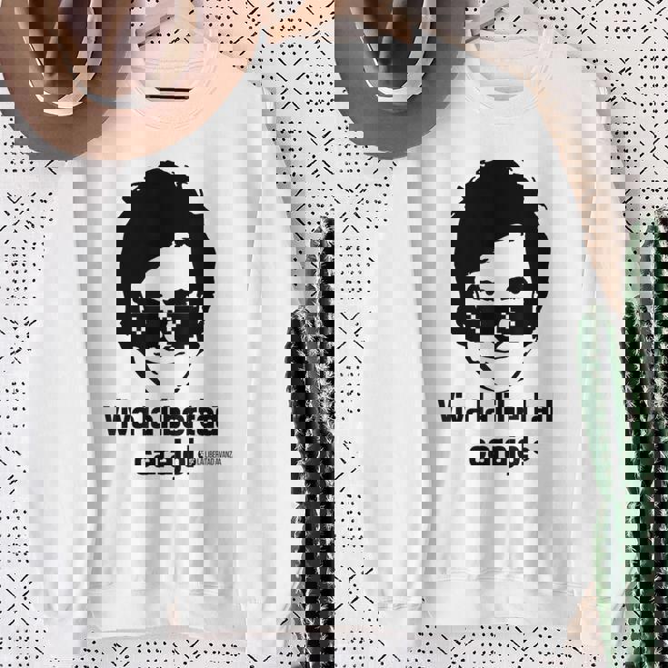 Viva La Libertad Carajo La Libertad Avanza ハビエル・ミレイ スウェットシャツ 年配の女性への贈り物