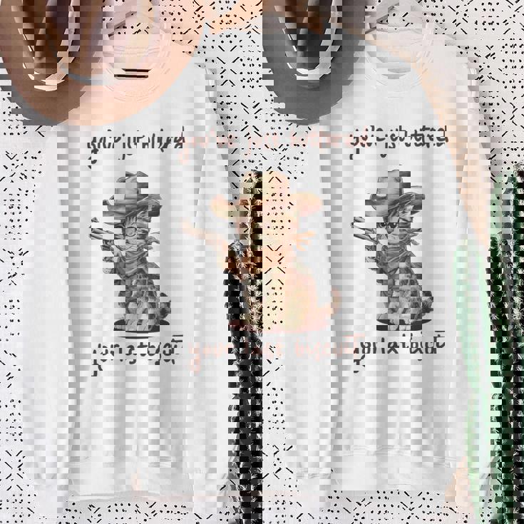 You 'Ve Just Buttered Your Last Biscuit Meow Cowboy Cat Meme 長袖tシャツ スウェットシャツ 年配の女性への贈り物