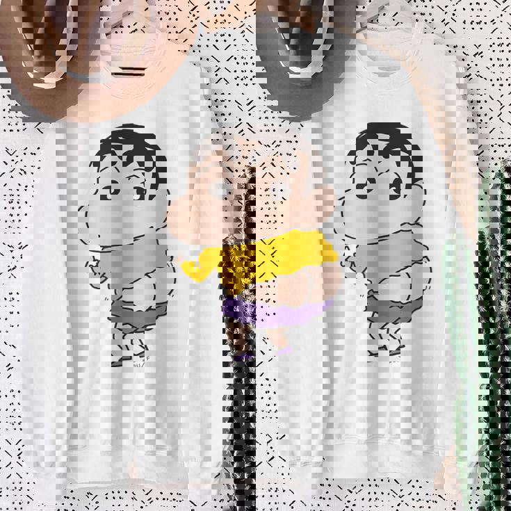 【まんが】クレヨンしんちゃん 尻出ししんちゃん スウェットシャツ 年配の女性への贈り物