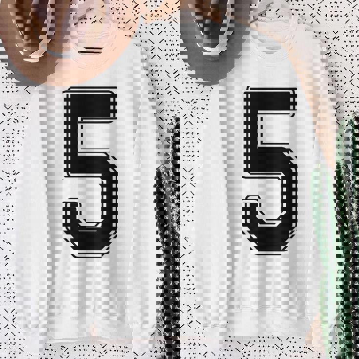 【バックプリント・背中側】5 数字 背番号 ユニフォーム ナンバー【ブラック／黒の文字】スポーツ 野球 サッカー 部活 スウェットシャツ 年配の女性への贈り物