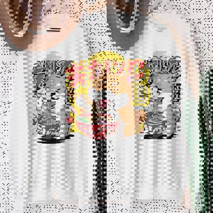 かわいい 柴犬 ラーメン好き おもしろい 日本犬 長袖tシャツ スウェットシャツ 年配の女性への贈り物