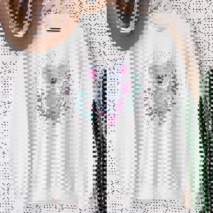 かわいいコアラガール おもしろコアラ 長袖tシャツ スウェットシャツ 年配の女性への贈り物