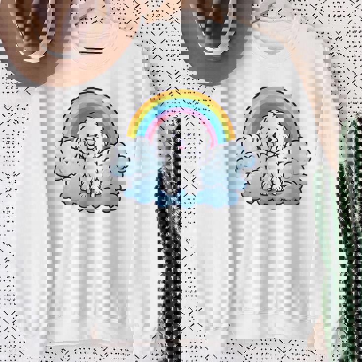 かわいいボロネーゼ犬 レインボークラウド カラフル カワイイ 子犬好き スウェットシャツ 年配の女性への贈り物