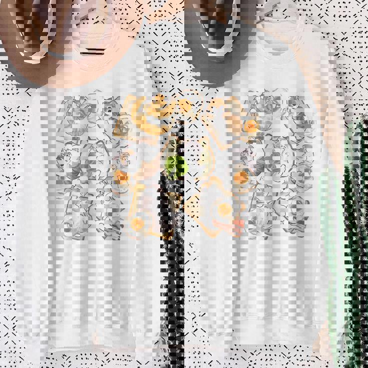 かわいい猫のパンおかしな猫と卵好き。 スウェットシャツ 年配の女性への贈り物