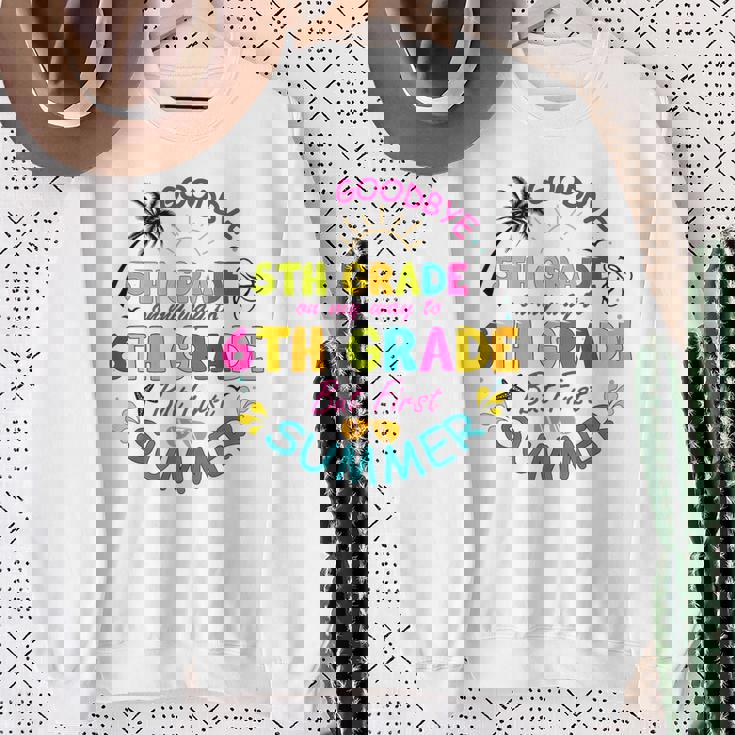 さよなら 5年生 卒業 中学へ ハローサマー スウェットシャツ 年配の女性への贈り物