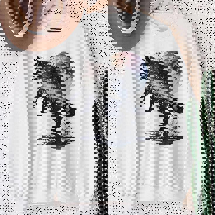 アライグマ アニマルモチーフ ムーンアート アニマルプリント アライグマ スウェットシャツ 年配の女性への贈り物