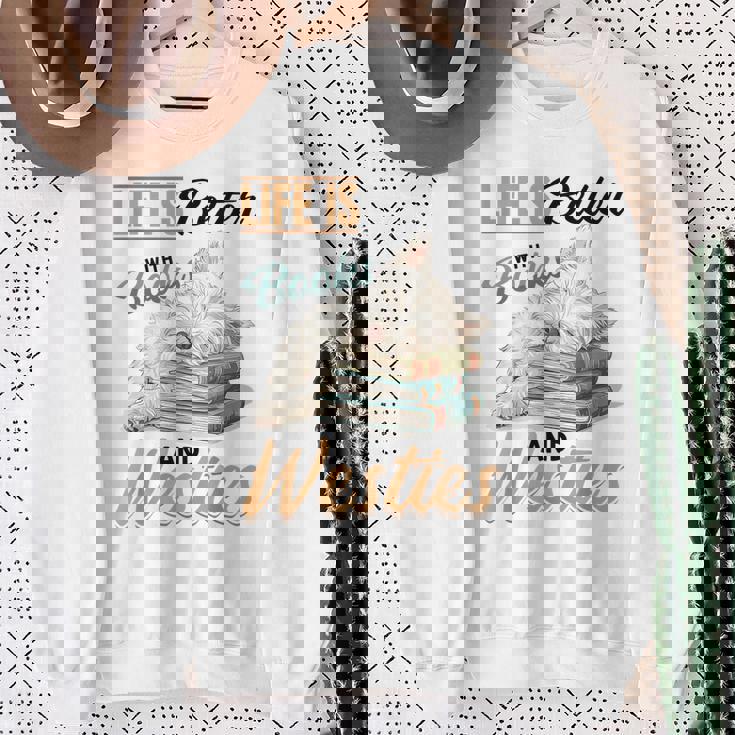 ウェスト・ハイランド・ホワイト・テリア・ウェスティ・ドッグブリード・ライフ・イズ・ベター スウェットシャツ 年配の女性への贈り物