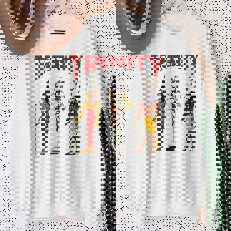 エジプト 神 エジプト トリニティ オシリス ホルス ケメティック スウェットシャツ 年配の女性への贈り物