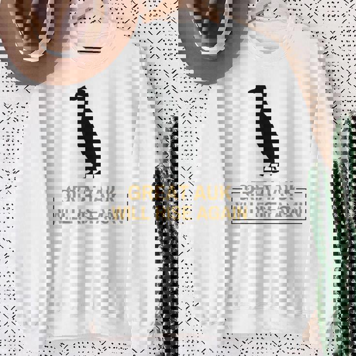 オオウミガラスは再び復活する 絶滅した飛べない鳥ペンギン スウェットシャツ 年配の女性への贈り物