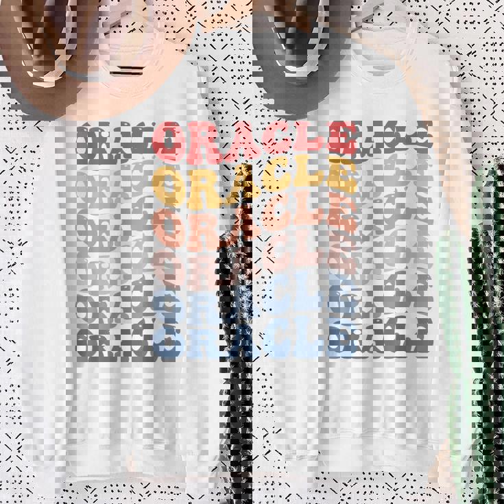 オラクル・グルーヴィー・レトロ スウェットシャツ 年配の女性への贈り物