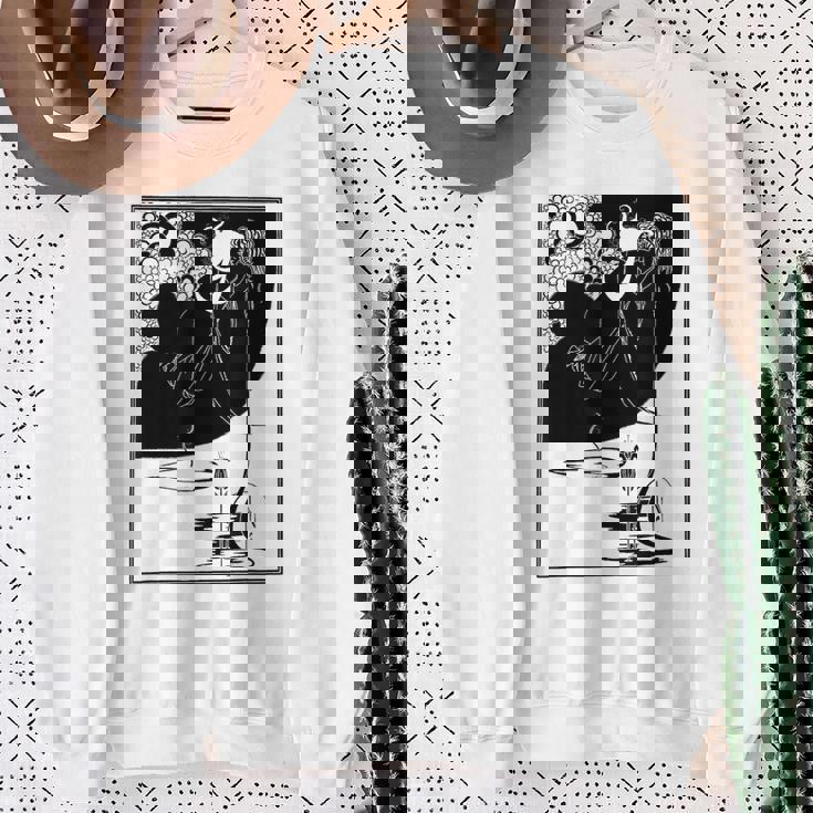 オーブリー・ビアズリーのクライマックス スウェットシャツ 年配の女性への贈り物