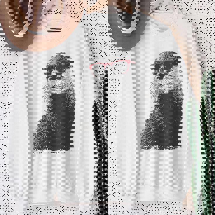 カワウソ アニマル柄 動物園 図面 イラスト 顔 カワウソ スウェットシャツ 年配の女性への贈り物