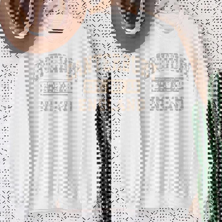 カンタベリー イングランド Uk Est Year Athletic Beige Distressed スウェットシャツ 年配の女性への贈り物