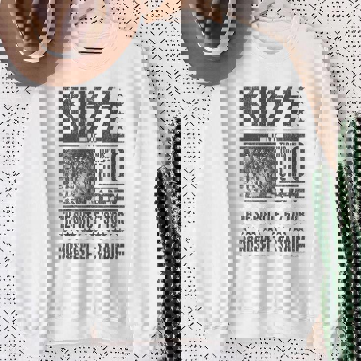 キッス Kiss Roosevelttadium スウェットシャツ 年配の女性への贈り物