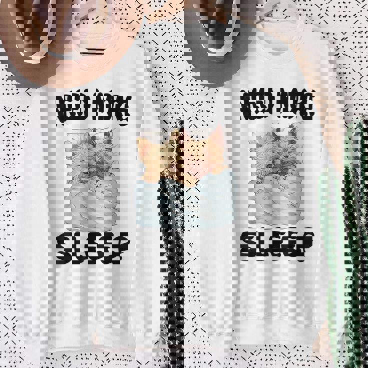 キュートなケアンテリア、睡眠用パジャマ、ナイトガウン。 スウェットシャツ 年配の女性への贈り物