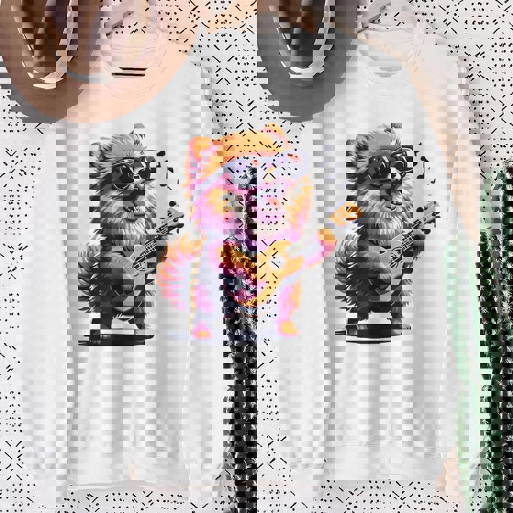 ギターを弾く犬 ポメラニアン 面白い スウェットシャツ 年配の女性への贈り物