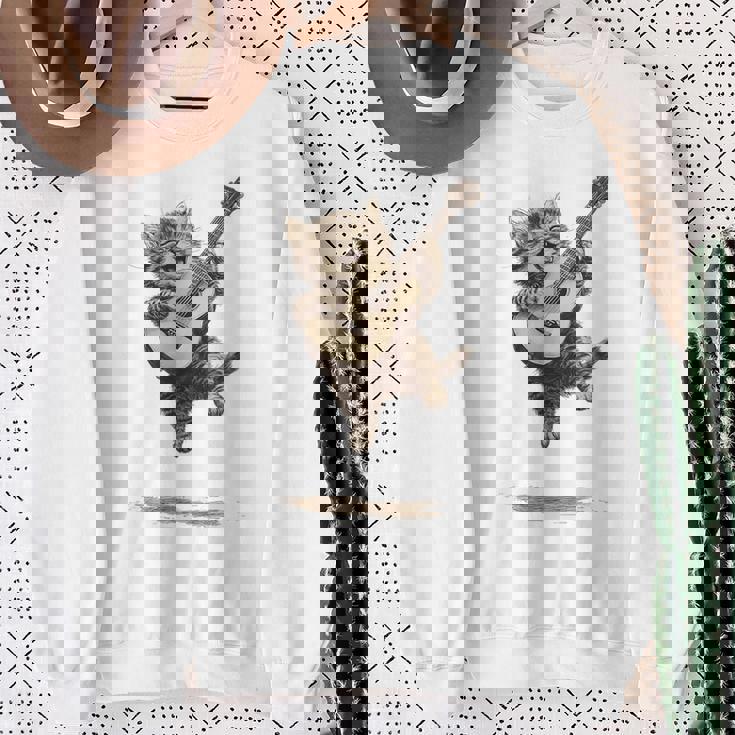 ギターを弾く面白い猫 面白いギター猫 スウェットシャツ 年配の女性への贈り物