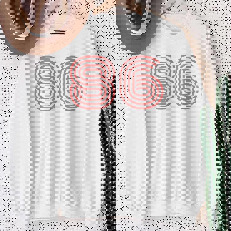 クールなレトロなレタリングジャージ、背番号86 1986 スウェットシャツ 年配の女性への贈り物