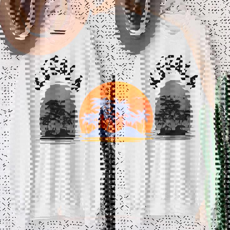 ケララ インド スウェットシャツ 年配の女性への贈り物