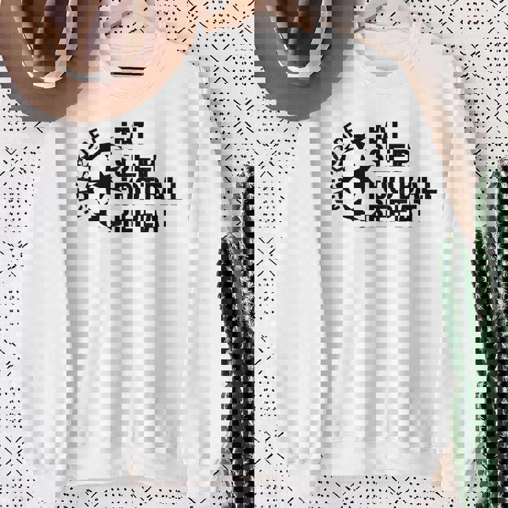 サッカー おもしろ ロゴ フットボール おしゃれ クール スウェットシャツ 年配の女性への贈り物