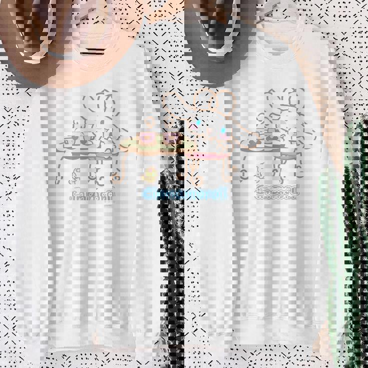 シナモロール Usデザイン ティータイム スウェットシャツ 年配の女性への贈り物