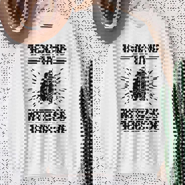 ジオキャッシング ジオキャッシュ 面白い ジオキャッシャー ジオキャッシャー ことわざ スウェットシャツ 年配の女性への贈り物