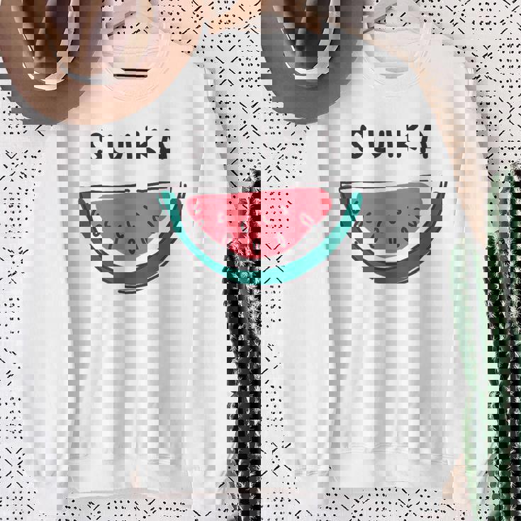 スイカuika 果物 すいか フルーツ スイカ好き かわいい おしゃれ シンプル スウェットシャツ 年配の女性への贈り物