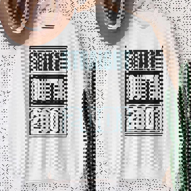 ストレイト・アウタ 2001 バースデー 2001 年生まれ 2001 ヴィンテージ スウェットシャツ 年配の女性への贈り物