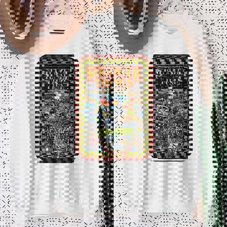 ストレンジャー・シングス プロモ コミック イレブン リンク O マニア レトロ 80年代 長袖tシャツ スウェットシャツ 年配の女性への贈り物