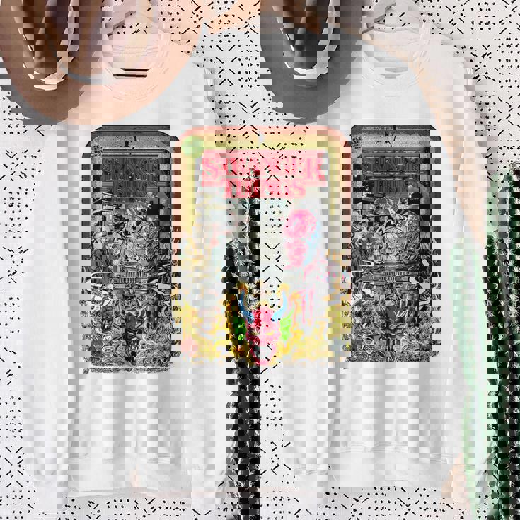 ストレンジャー・シングス プロモコミック The Partyecna セピア ヴィンテージ スウェットシャツ 年配の女性への贈り物