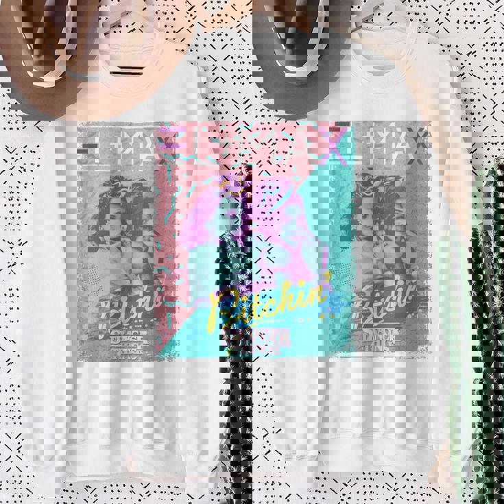 ストレンジャー・シングス ポスター Eleven Max Bitchin Besties 長袖tシャツ スウェットシャツ 年配の女性への贈り物