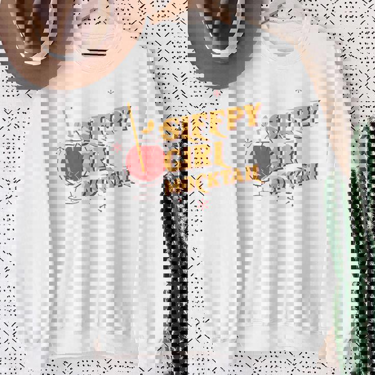 スリーピーガール モクテルクラブ レトロ ウェルネス キュート ファッショントレンド スウェットシャツ 年配の女性への贈り物