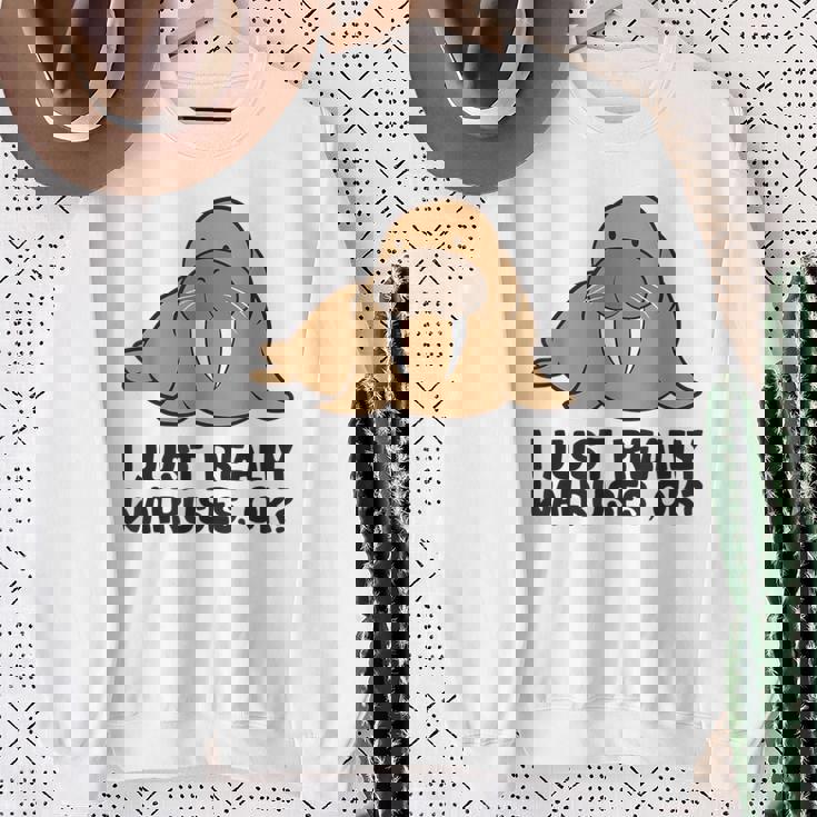 セイウチが本当に好きだよ、いいね？面白いセイウチ スウェットシャツ 年配の女性への贈り物