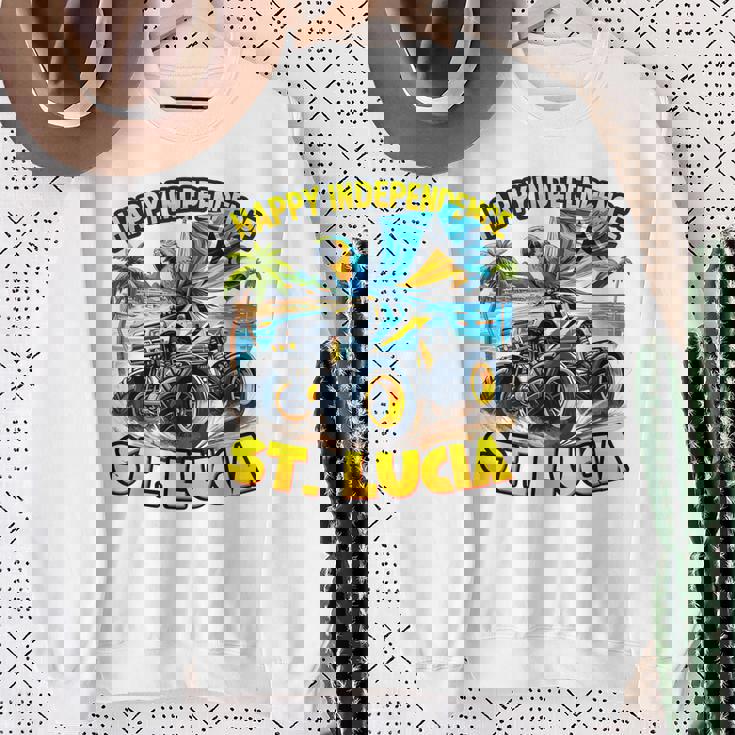 セントルシア 独立 モンスタートラックフラッグ キッズ ガールズ ティーン スウェットシャツ 年配の女性への贈り物