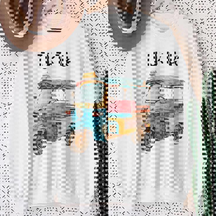 タイ トゥクトゥク バンコク スウェットシャツ 年配の女性への贈り物