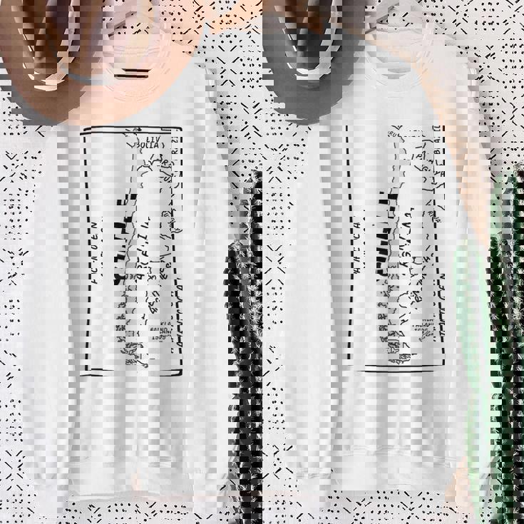 チリと近隣諸国の手描き黒線地図 スウェットシャツ 年配の女性への贈り物