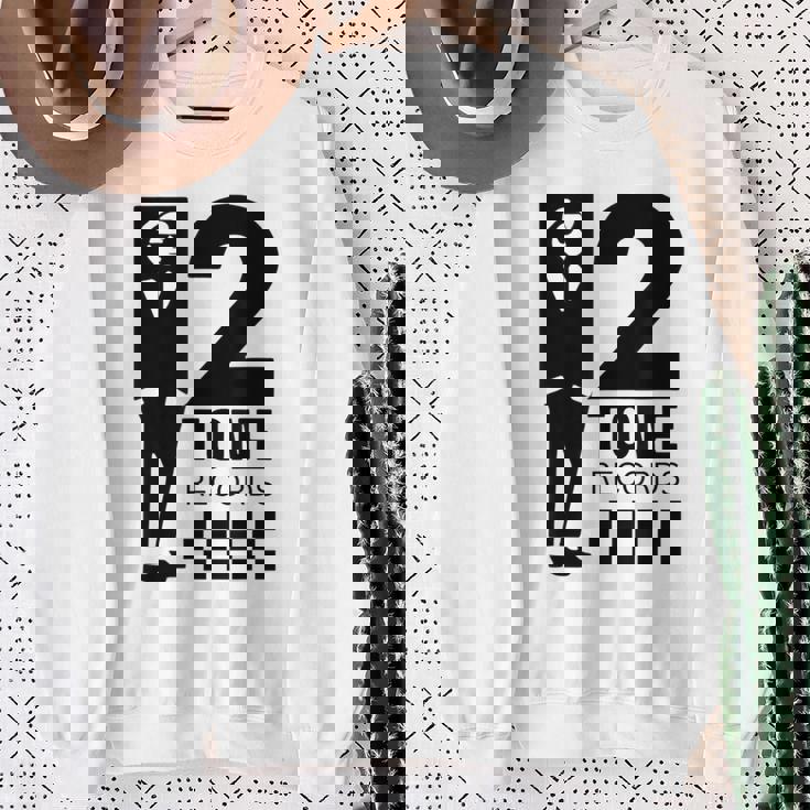 ツートーンスカ音楽チェッカーボード スウェットシャツ 年配の女性への贈り物