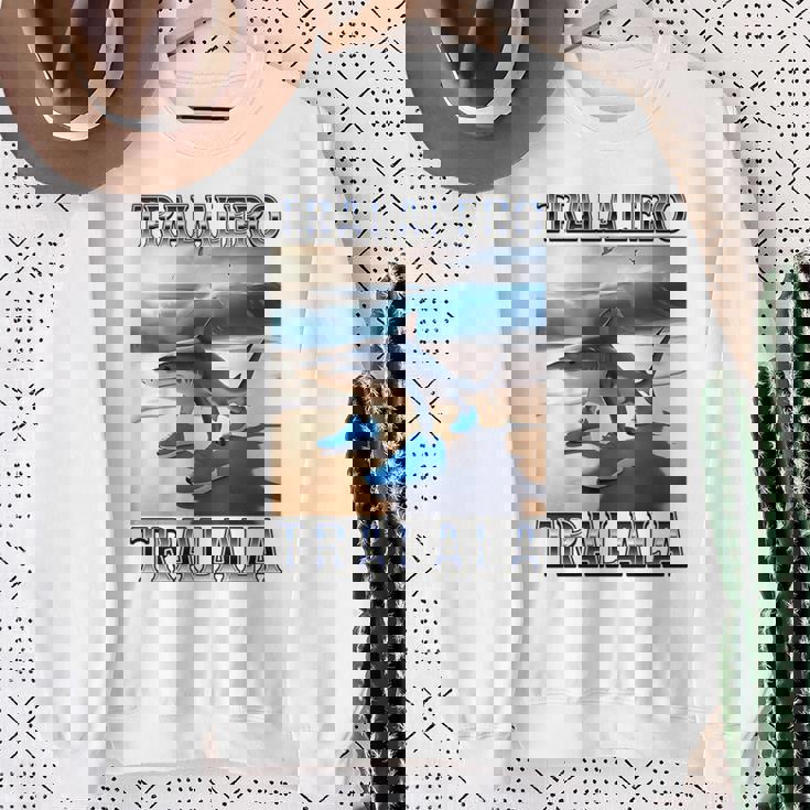 トララレロトララーラ-イタリアンブレインロットミーム 長袖tシャツ スウェットシャツ 年配の女性への贈り物