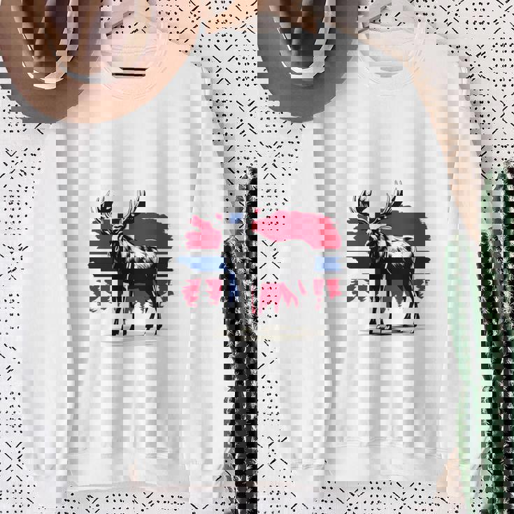 ノルウェー デザイン ヘラジカ ノルウェー国旗 自然 服装 北欧 長袖tシャツ スウェットシャツ 年配の女性への贈り物