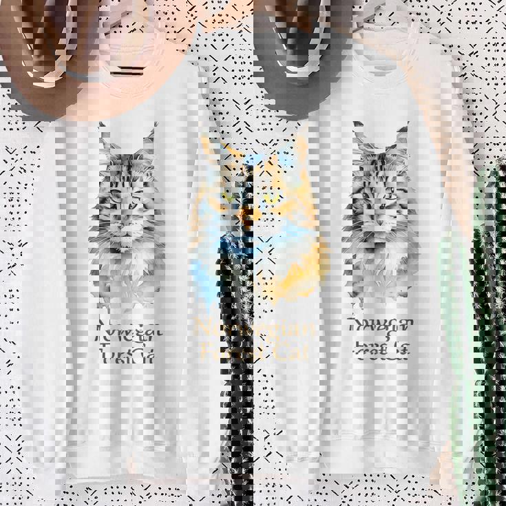 ノルウェージャンフォレストキャット 水彩画ポートレート2 スウェットシャツ 年配の女性への贈り物