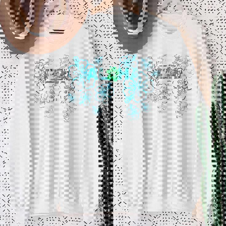 ハイビスカス アロハ ハワイ メレ カリキマカ オアフマウイ マハロラブ 長袖tシャツ スウェットシャツ 年配の女性への贈り物