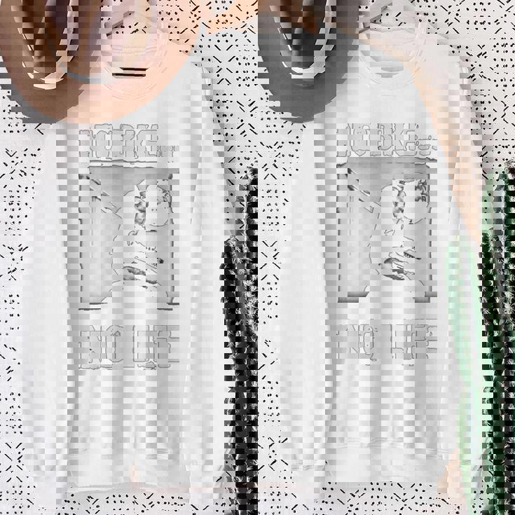 バイク愛好家とバイカーズノーバイクノーライフ背中 スウェットシャツ 年配の女性への贈り物